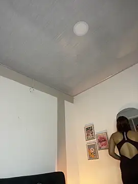 Snapshot of RedVelvet_Dream chatting on October 4, 11:25 pm RedVelvet Dream online show from October 4, 11:25 pm