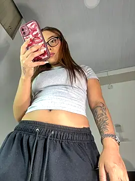 Snapshot of RedVelvet_Dream chatting on October 13, 11:38 pm RedVelvet Dream online show from October 13, 11:38 pm