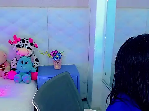 hanna sweett34 online show from October 4, 12:30 am