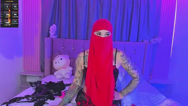 Nayla-Mouna online show from June 12, 7:35 pm