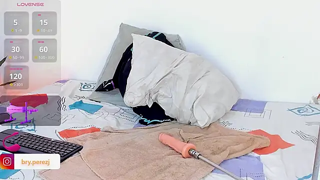 bryXonStorm online show from October 5, 2:10 am