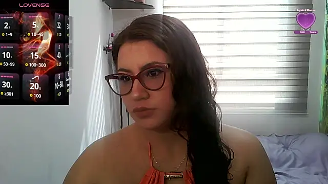 Vesper Vixen online show from September 17, 1:35 pm