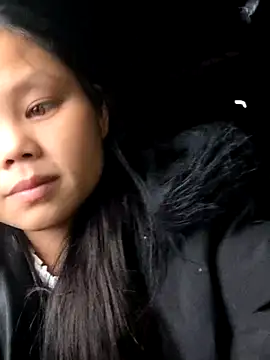 Snapshot of omiu-baby chatting on March 22, 1:31 am omiu-baby online show from March 22, 1:31 am