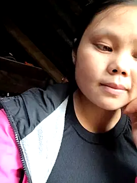 Snapshot of omiu-baby chatting on March 27, 1:33 am omiu-baby online show from March 27, 1:33 am
