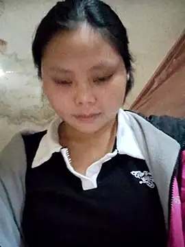 Snapshot of omiu-baby chatting on March 31, 2:35 am omiu-baby online show from March 31, 2:35 am