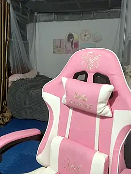 Snapshot of SarahBeii chatting on October 10, 3:38 am SarahBeii online show from October 10, 3:38 am