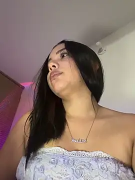 Snapshot of P_A_U_L_I_N_A_ chatting on December 5, 3:04 am P A U L I N A online show from December 5, 3:04 am