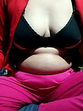 Deepa hott online show from October 28, 6:39 am