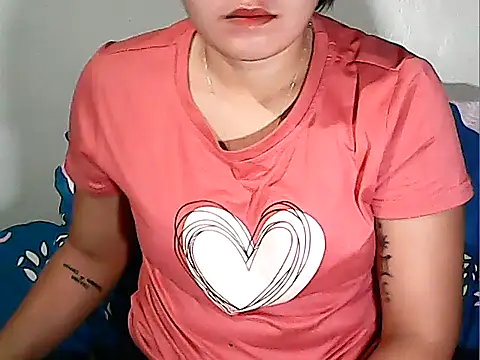 Snapshot of xxkitty27xx chatting on October 23, 11:42 am xxkitty27xx online show from October 23, 11:42 am