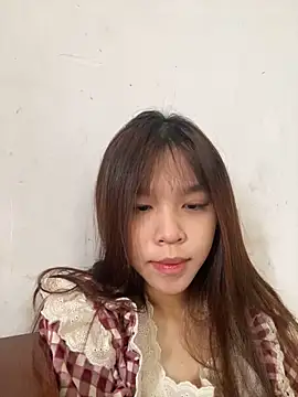 linh  cute online show from September 12, 1:06 am