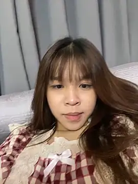 linh  cute online show from September 15, 1:27 am
