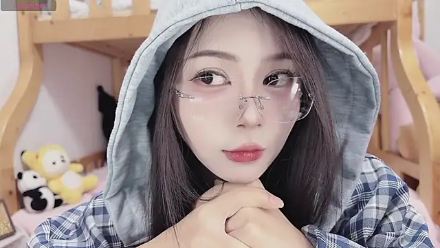 Sue101010 online show from October 12, 12:59 pm