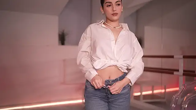 Snapshot of welcome_to_forever chatting on November 8, 2:28 pm welcome to forever online show from November 8, 2:28 pm