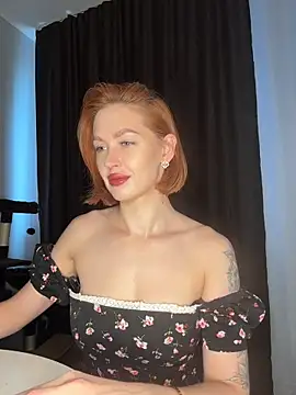 Snapshot of LittleFox___ chatting on May 29, 6:55 am LittleFox online show from May 29, 6:55 am