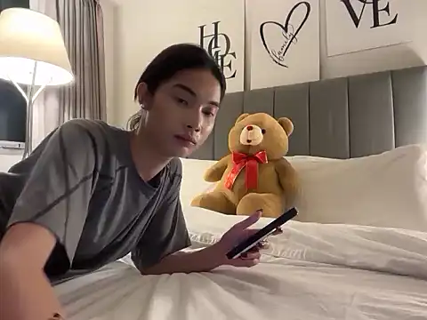 yourladycess  online show from February 11, 12:54 pm