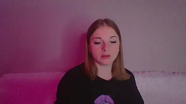 Star Girlish online show from October 25, 7:41 pm