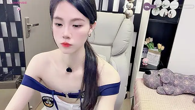 Yueyue-MM online show from May 31, 2:46 pm