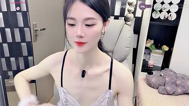 Yueyue-MM online show from June 13, 3:15 am