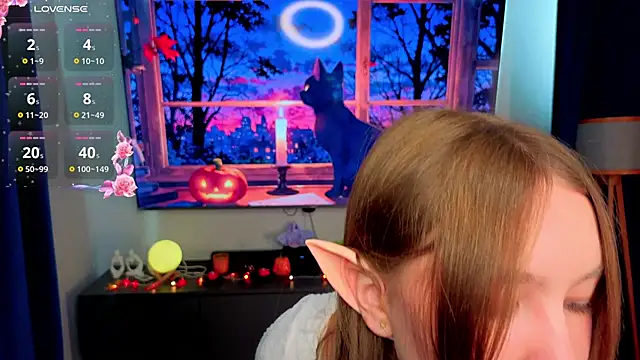 Snapshot of ElfredaTupy chatting on October 25, 5:37 am ElfredaTupy online show from October 25, 5:37 am