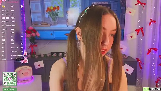 ElfredaTupy online show from March 28, 7:57 pm