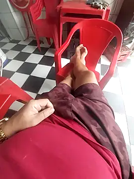 andrerj22 online show from October 31, 6:09 pm