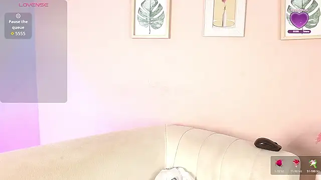 lourdes moon22 online show from January 10, 12:40 pm