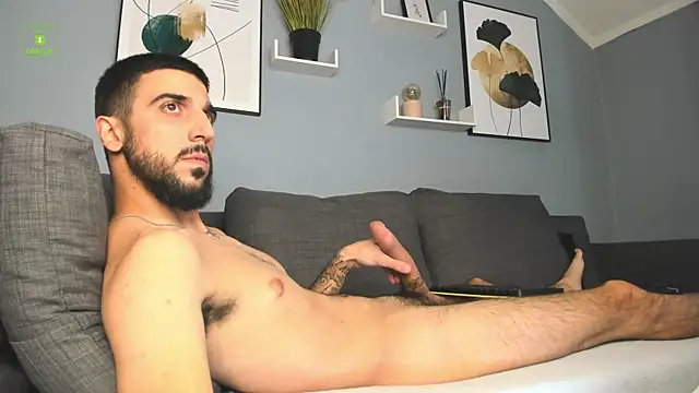 Snapshot of Zeyn_Edwards chatting on October 1, 4:24 pm Zeyn Edwards online show from October 1, 4:24 pm