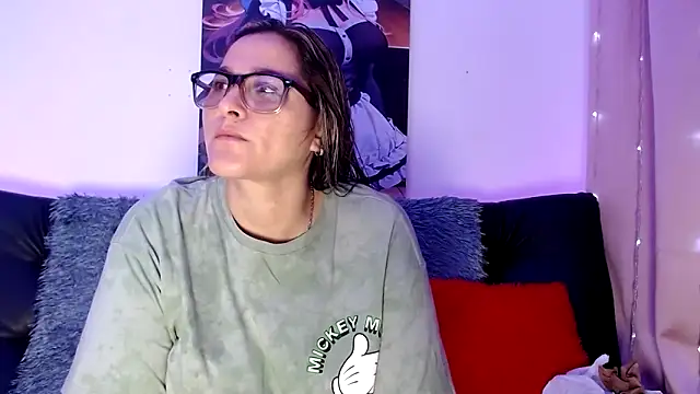 LAHILA COOPERR online show from October 25, 12:23 pm