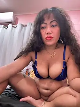 Snapshot of Lindarossyta chatting on October 18, 5:14 pm Lindarossyta online show from October 18, 5:14 pm