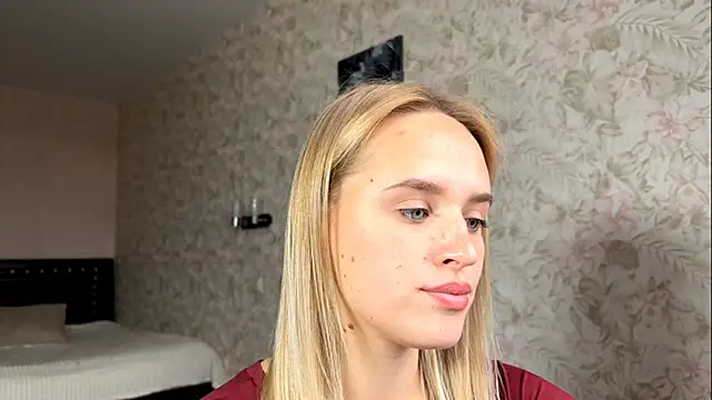 ElisabetLorney online show from September 24, 8:06 am