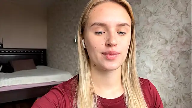 ElisabetLorney online show from September 26, 8:07 am