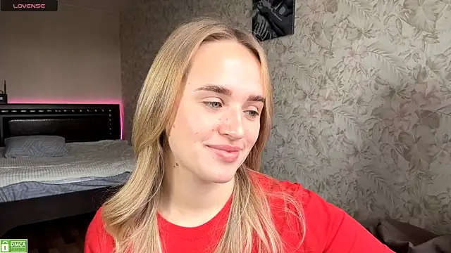 ElisabetLorney online show from November 6, 8:15 am