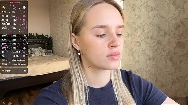 ElisabetLorney online show from December 15, 8:07 am