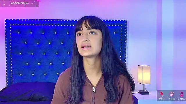 Snapshot of Damian_and_roxanne chatting on March 25, 12:33 pm Damian and roxanne online show from March 25, 12:33 pm