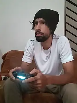 Alejandro92 cali online show from May 31, 2:57 pm