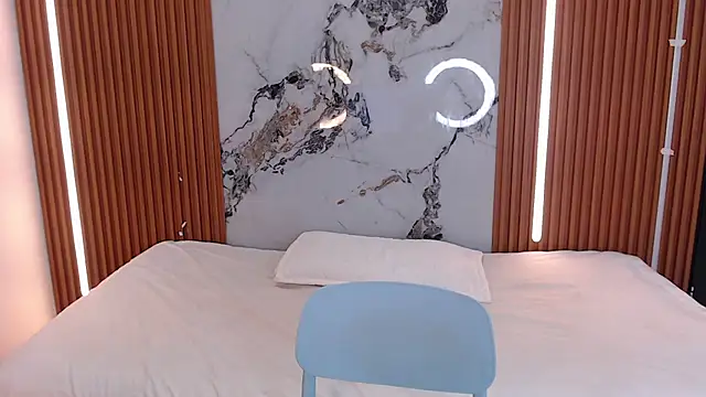 Snapshot of shena_nomy1 chatting on October 3, 12:13 pm shena nomy1 online show from October 3, 12:13 pm