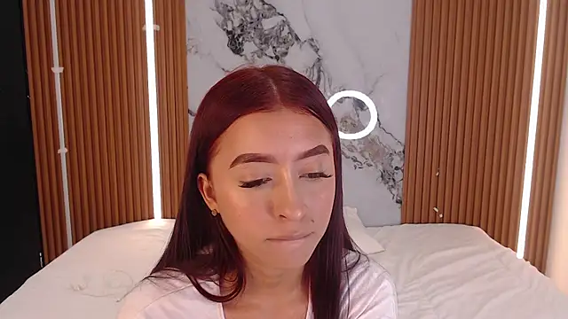 Snapshot of shena_nomy1 chatting on October 24, 12:34 pm shena nomy1 online show from October 24, 12:34 pm