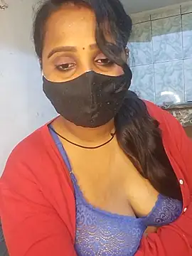 Minu love online show from February 25, 9:02 pm