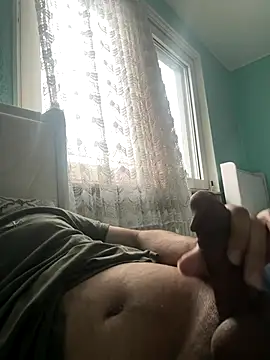 Snapshot of sil3ah chatting on December 20, 11:06 am sil3ah online show from December 20, 11:06 am