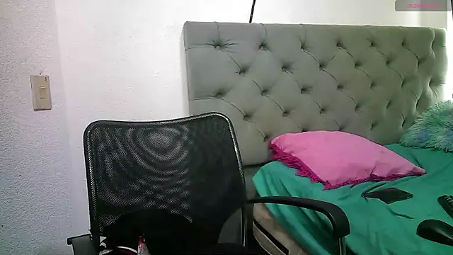 g0lden boss online show from October 30, 5:02 pm