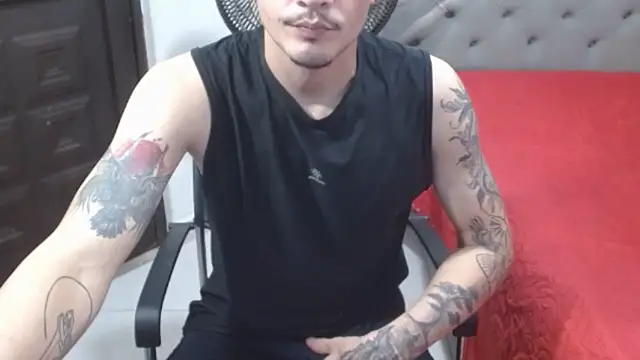 g0lden boss online show from December 16, 8:47 pm