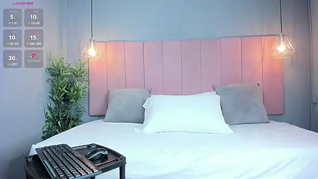 AariaLove online show from October 30, 10:32 pm