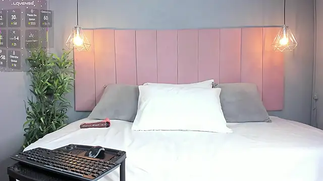 AariaLove online show from November 1, 10:34 pm