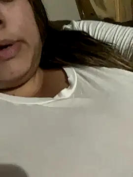 bruna438 online show from November 14, 4:22 am