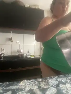 Snapshot of bruna438 chatting on July 27, 12:45 pm bruna438 online show from July 27, 12:45 pm