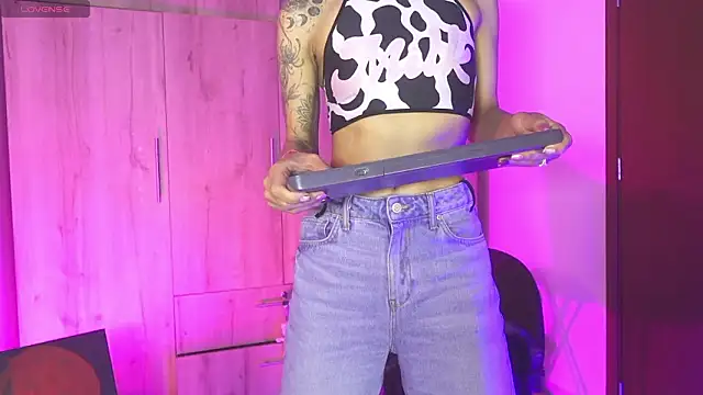 Snapshot of AnnaKimm chatting on March 24, 11:10 pm AnnaKimm online show from March 24, 11:10 pm