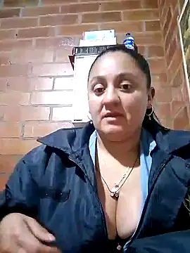 Snapshot of Celeste-sm chatting on September 16, 2:56 am Celeste-sm online show from September 16, 2:56 am