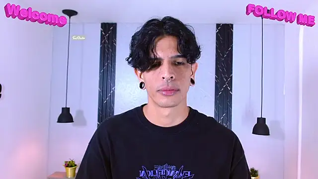 Franvill Trato online show from October 6, 5:32 pm