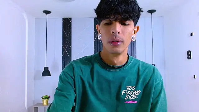 Franvill Trato online show from October 30, 7:03 pm