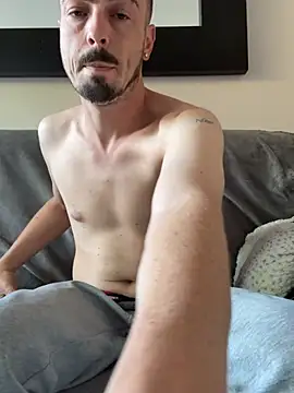 jaycoy22 online show from August 5, 5:49 pm